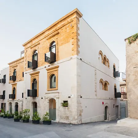 Alba Palace Отель Фавара