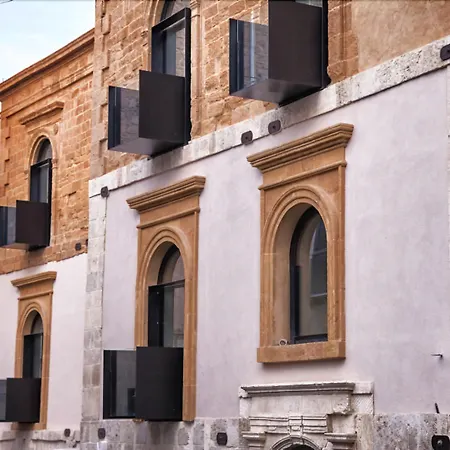 Alba Palace