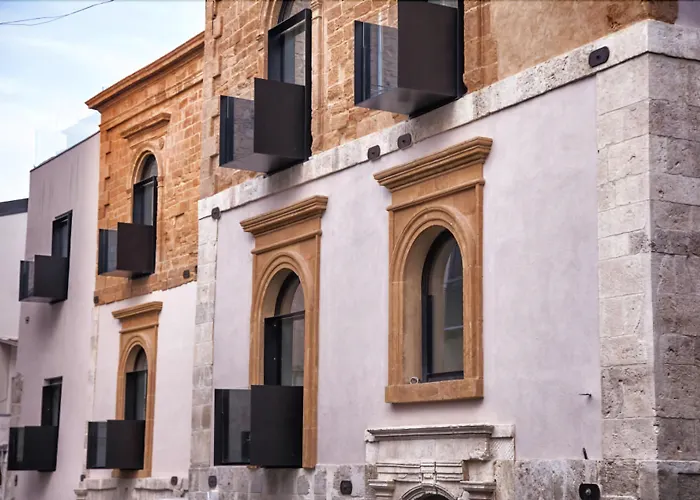 Alba Palace