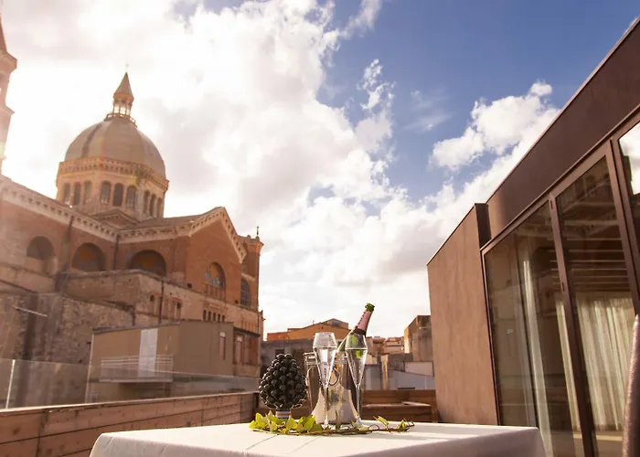 Alba Palace Hotel 4*
